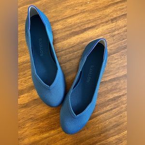 Rothy’s flats. Size 6.5. Deep Ocean